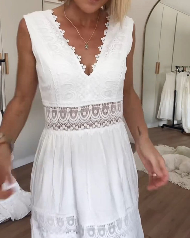 MASN | Elegant Lace Dress with V-Neck